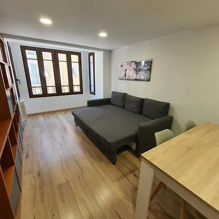 Apartamento Gumerflat Santa Clara 6-2-1 *